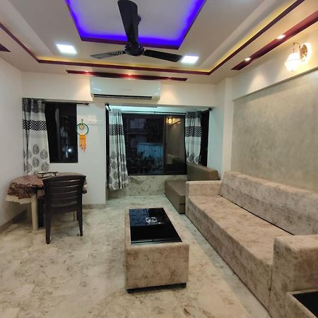 Cozy Furnished Apartment One Block From The Ocean Mumbai Exteriör bild